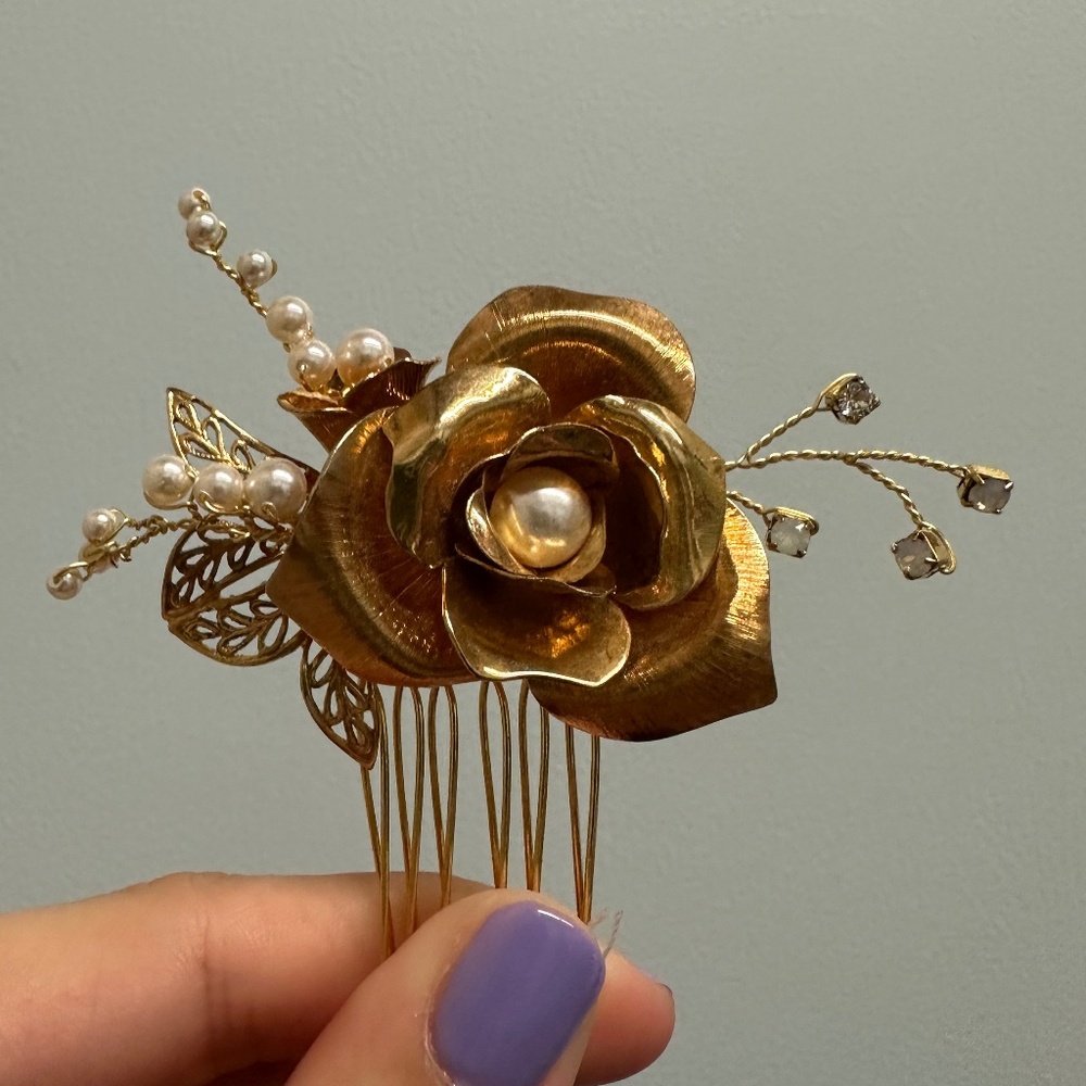 Gold Wedding Hair Comb - Picture 2 of 3